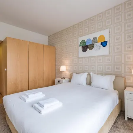 Daire Guestready - Modern Near Douro River *